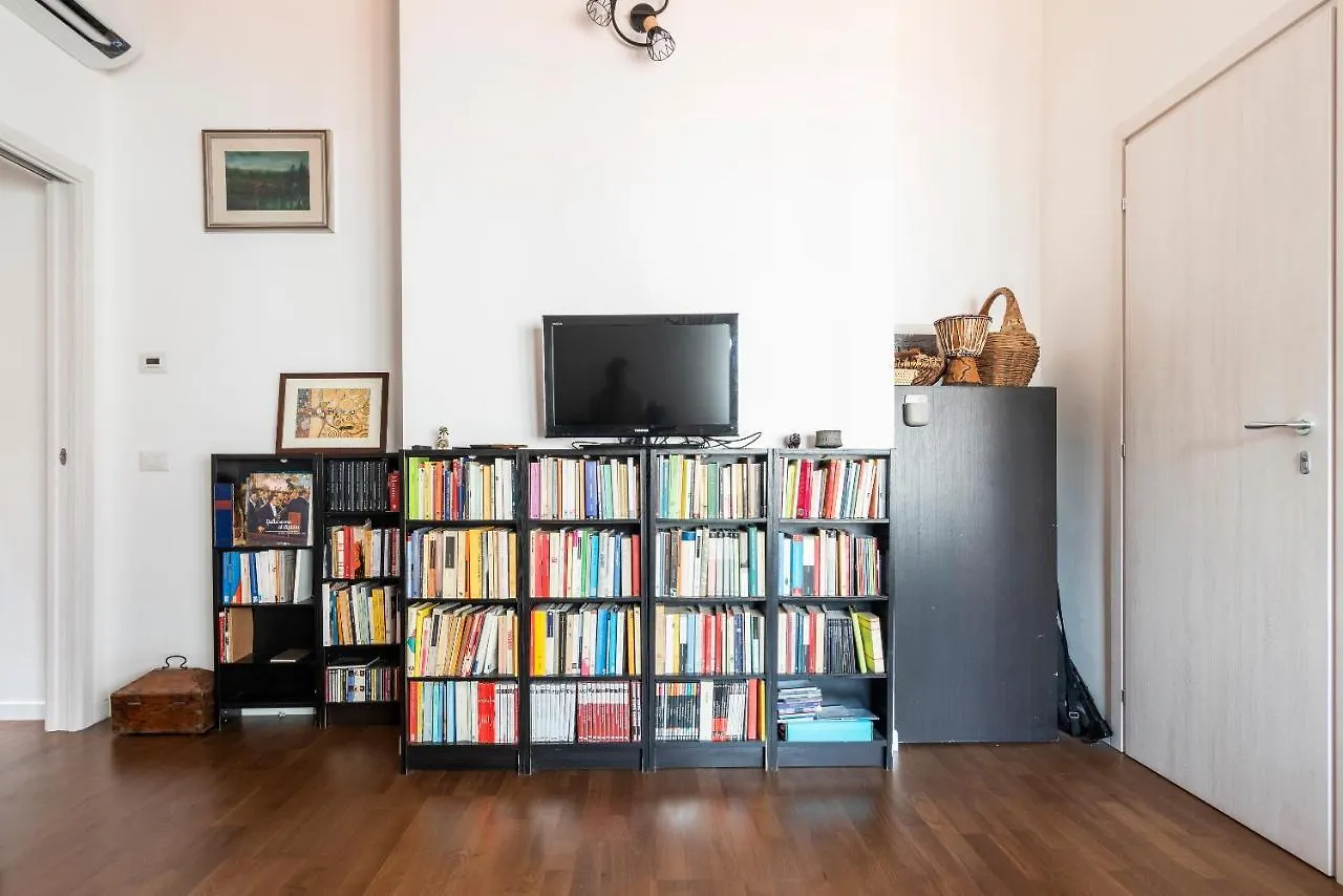 Cozy Apartment Near Central Station 밀라노 0*,